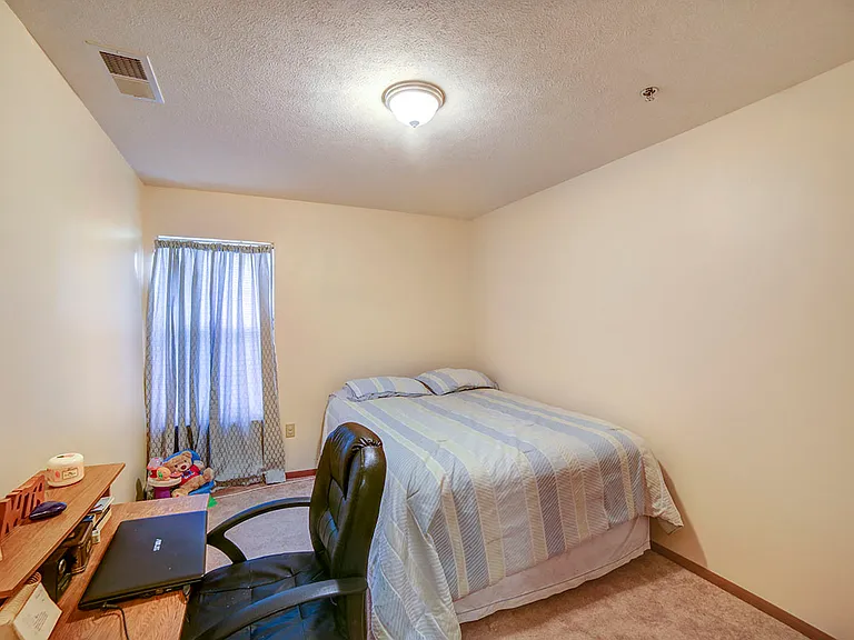 Floor plan 1 bedroom
