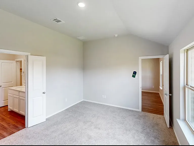 1101 La Esperanza Dr — Photo 6