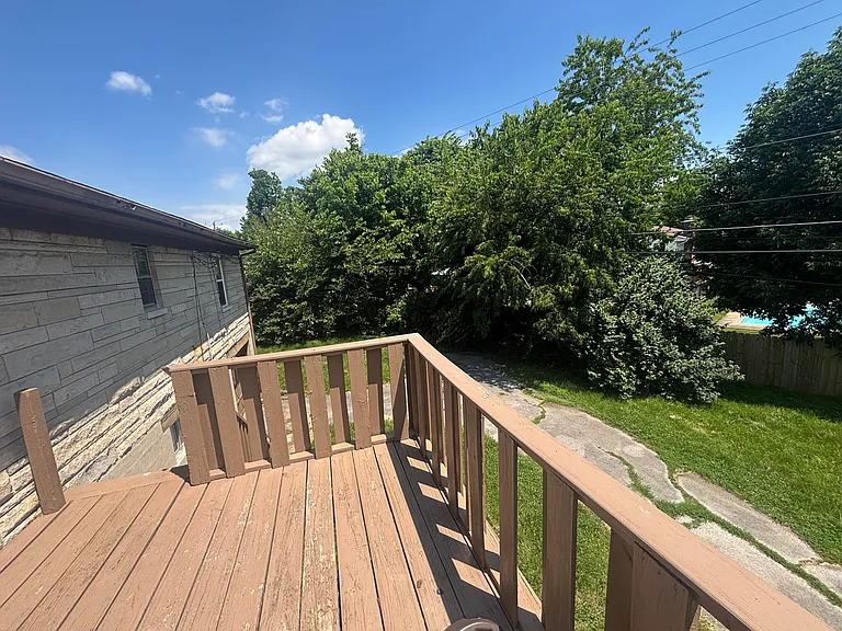 1725 Scarbrough Ct — Photo 13