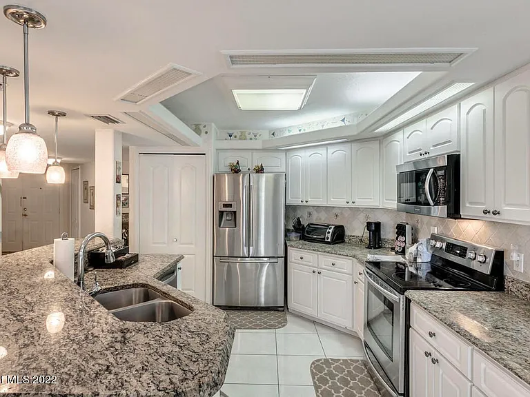 811 Del Rio Way #201 — Photo 9