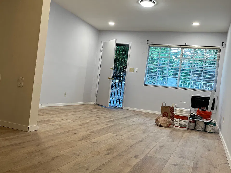 2607 Willard Ave #4
