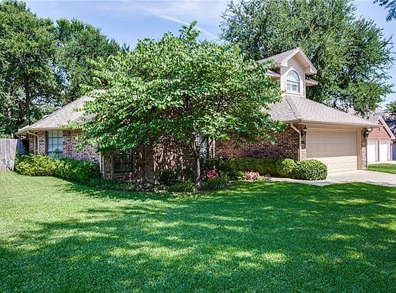 2nd image of 2604 Tallow Dr