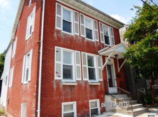 111 Hanover St, New Oxford, PA