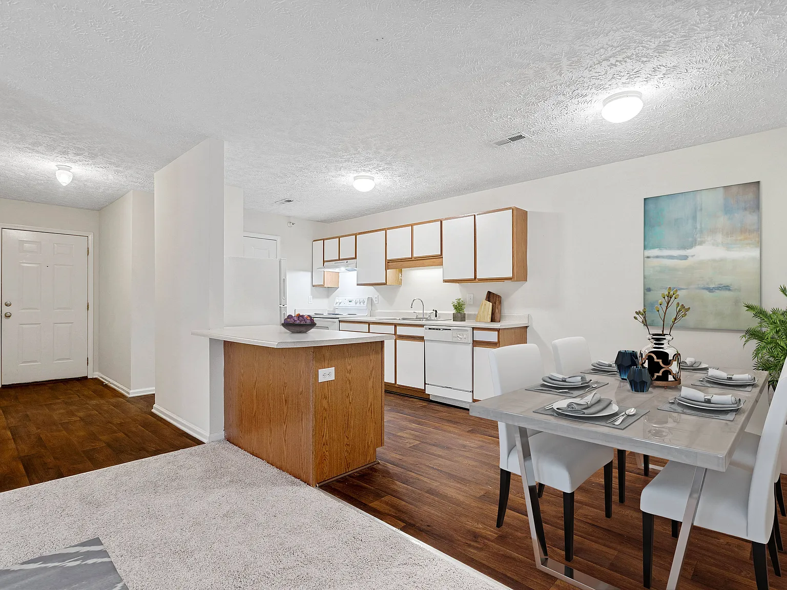 Austin Creek Apartments — Photo 3