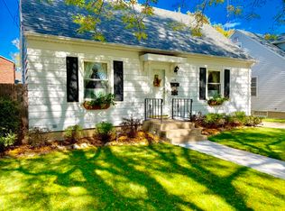 2016 76th St, Kenosha, WI 53143