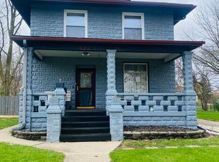 522 S 3rd St, Rochelle, IL 61068