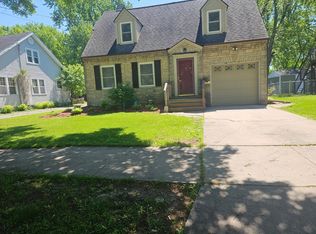 1332 Emilie St, Green Bay, WI 54301