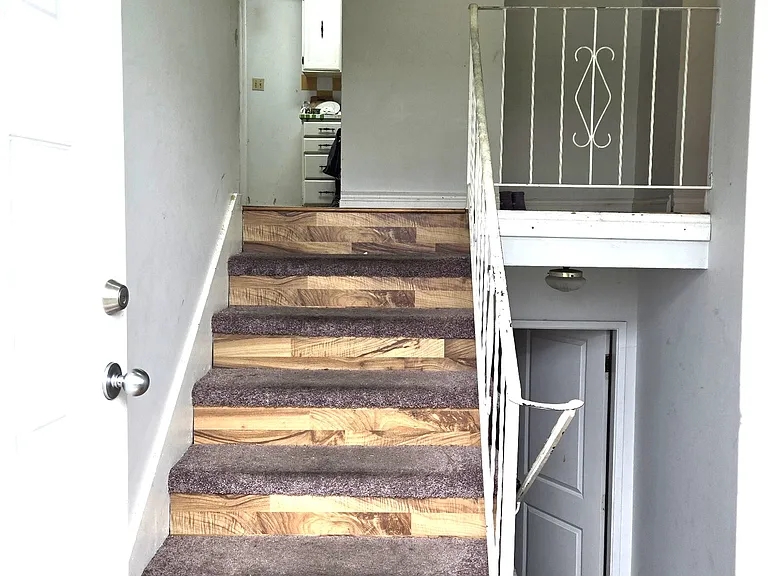 2707 Vian St — Photo 9