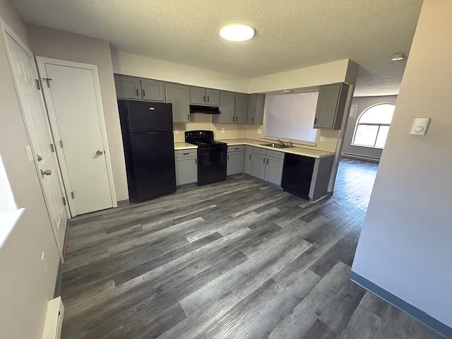 East Pointe Apartments LLC — Photo 2
