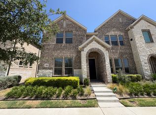 416 4th St, Argyle, TX 76226