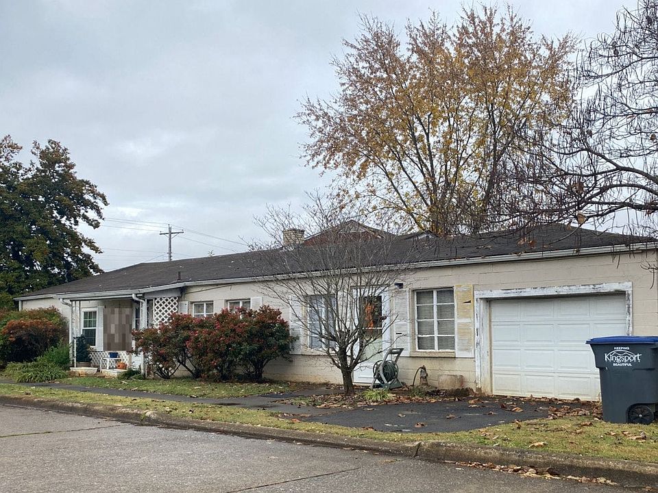 2nd image of 2102 Steadman St