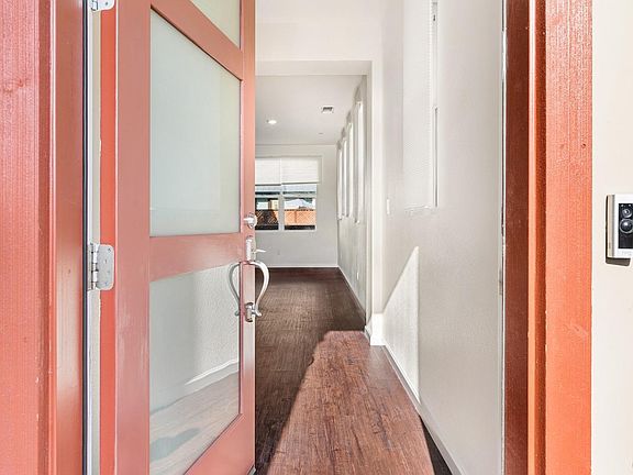 3rd image of 73 Myrsine Way