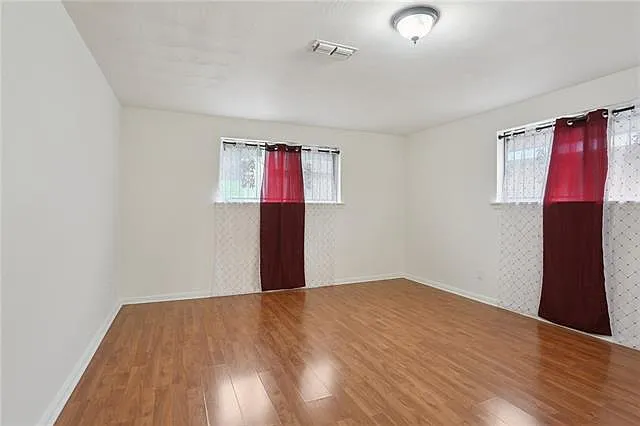 7551 Oak St — Photo 16