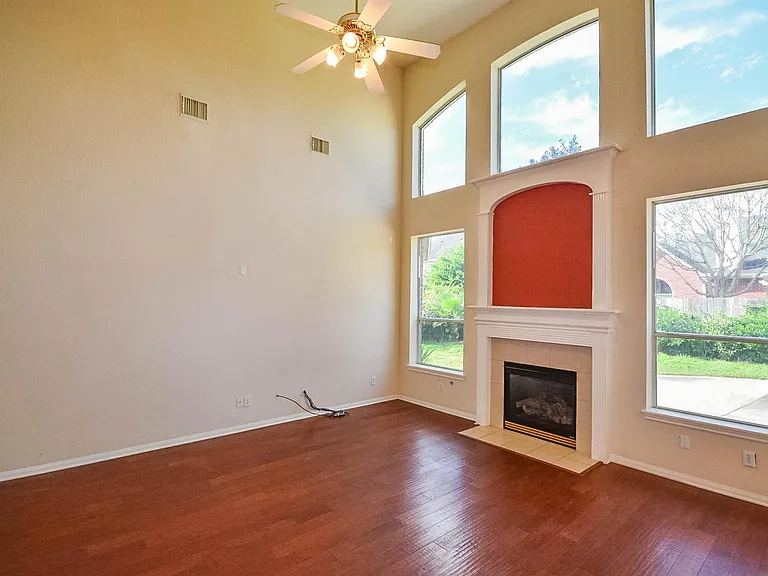 3211 Chapel Creek Way — Photo 8