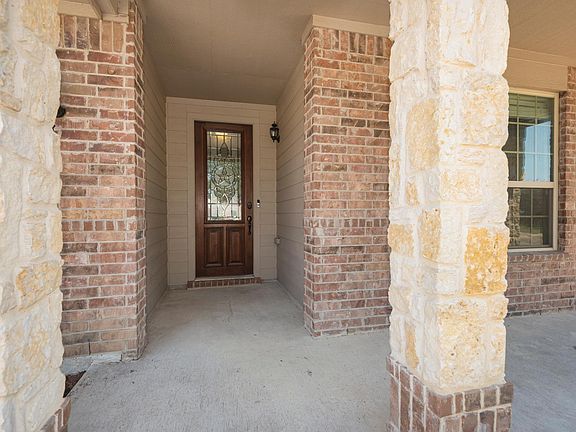 2nd image of 4117 Dragonfly Ct