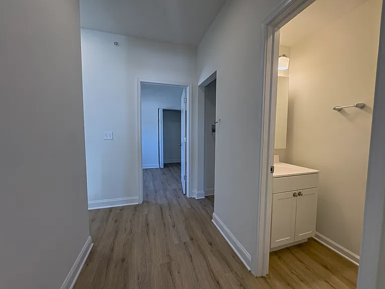 2113 Green St #3R — Photo 21