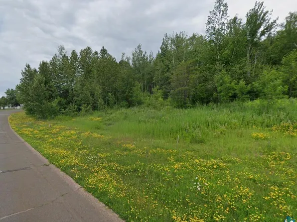 2 Burk Dr, Silver Bay, MN 55614