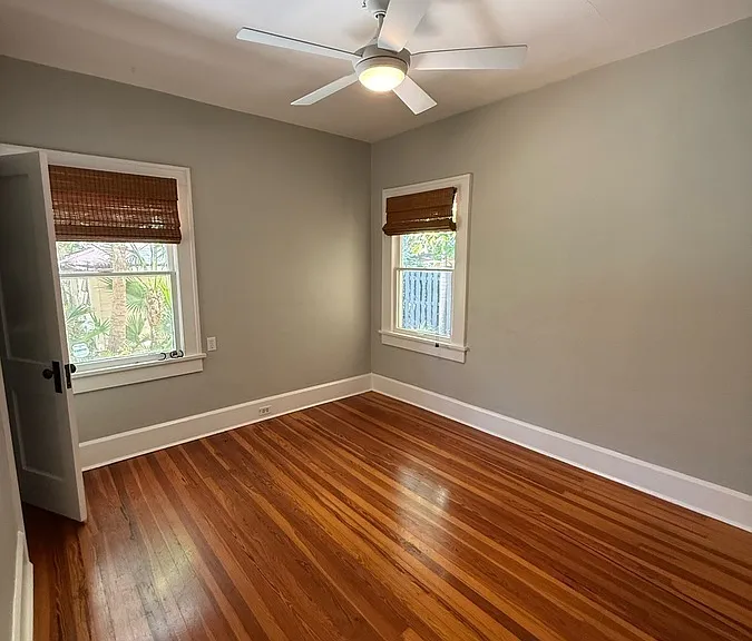 325 14th Ave NE — Photo 26