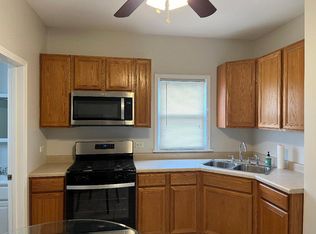 3231 S Princeton Ave #2R, Chicago, IL 60616