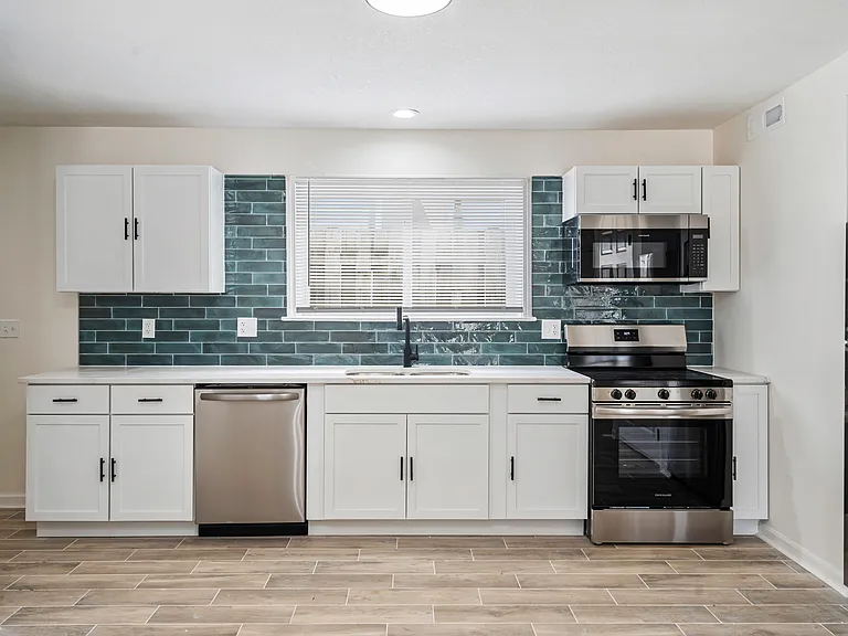 4001 S Minnie St — Photo 13