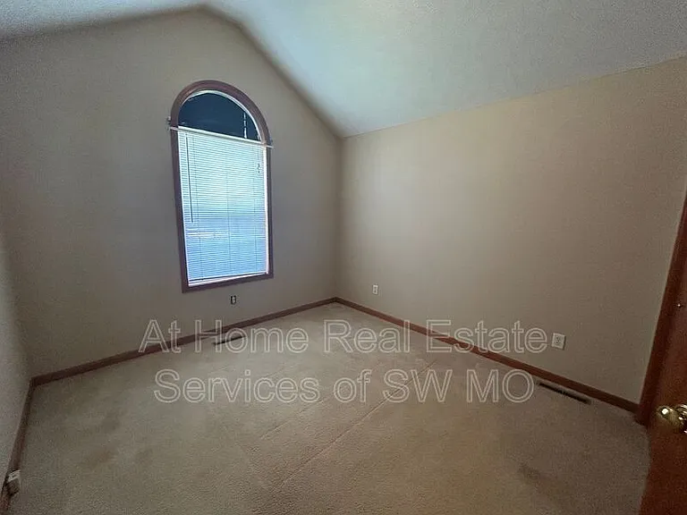 125 Deer Run — Photo 12