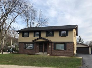 S69W14827 Cornell Cir, Muskego, WI 53150