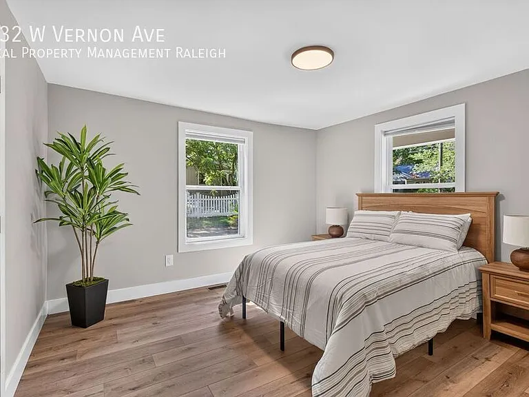 132 W Vernon Ave — Photo 14