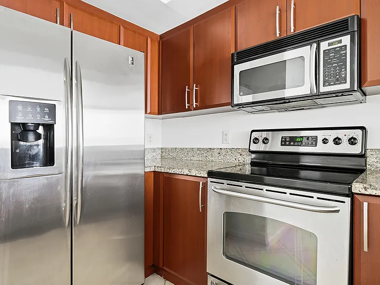 403 S Sapodilla Ave #218 — Photo 4