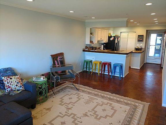 LR/Kitchen