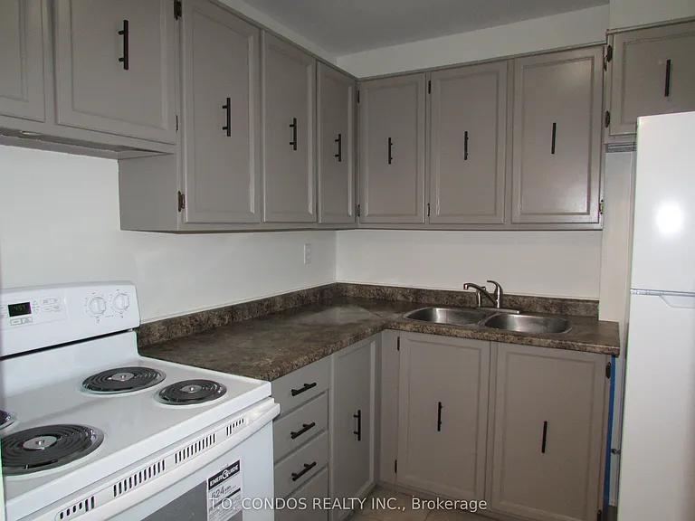 2001 Bonnymede Dr #213 — Photo 4