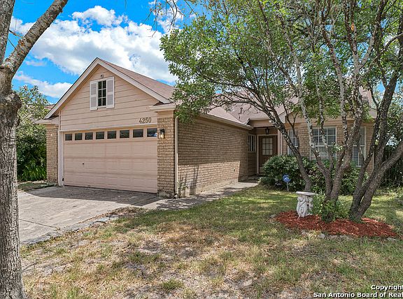2nd image of 4250 Knollpond