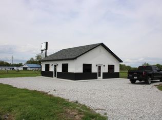 18555 Lakeview Dr, Monroe City, MO 63456