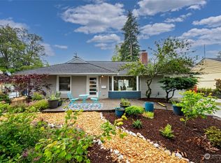 17054 3rd Ave NE, Seattle, WA 98155