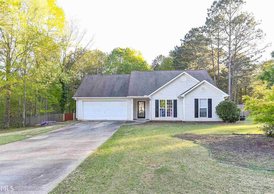 1st image of 215 McIntosh Estates Dr