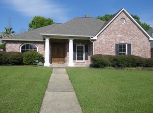 1725 Plantation Oaks Dr, Baton Rouge, LA 70810