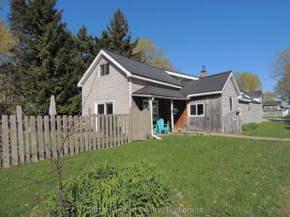 34 Main St, Arran Elderslie, ON N0H 2N0