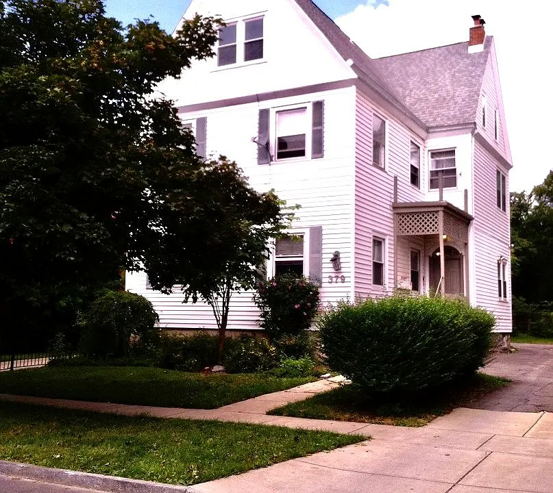 379 Bryant St