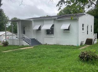1300 6th St, Boonville, MO 65233