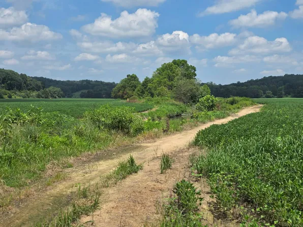 4421 State Road 135 S, Nashville, IN 47448