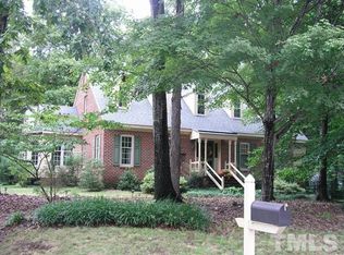 102 Deerwood Ct, Chapel Hill, NC 27517