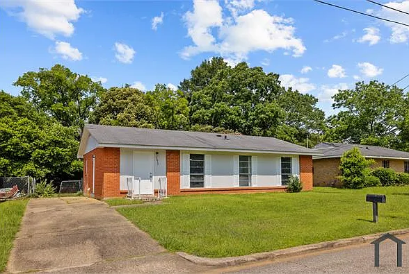 3 bed, 1092 sqft, $1,250 — Photo 2