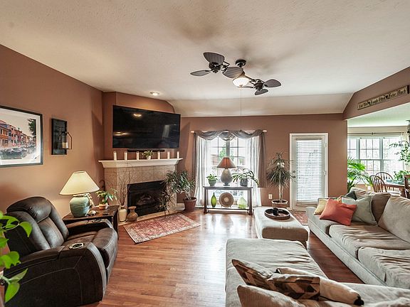 5th image of 1183 Bothwell Pl