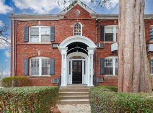 2500 41st Street NW, Washington, DC 20007