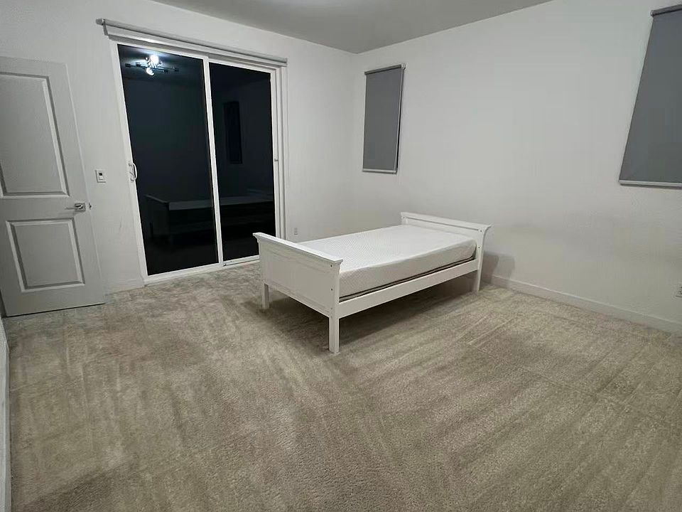 1st image of 2437 Crater Ave