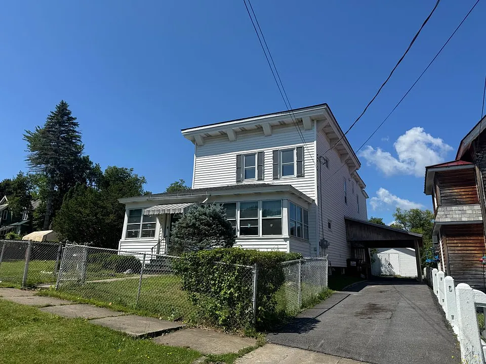 103 Broad St #2