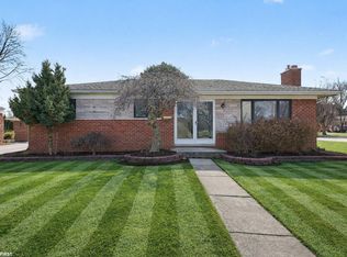 31102 Louise Dr, Warren, MI 48088