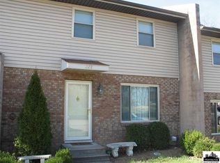 228 Walker Dr, Dunbar, WV