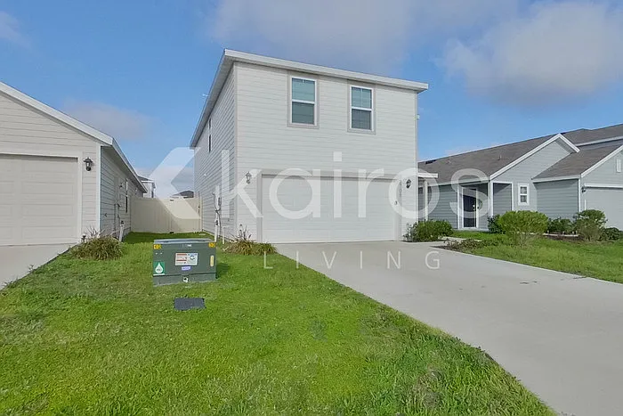 8708 SW 43rd Ter — Photo 2