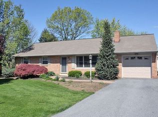 916 May Rd, Lititz, PA 17543