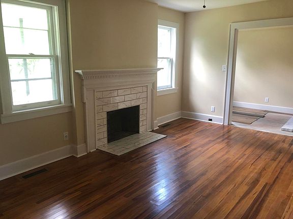3rd image of 450 McNabb Ave